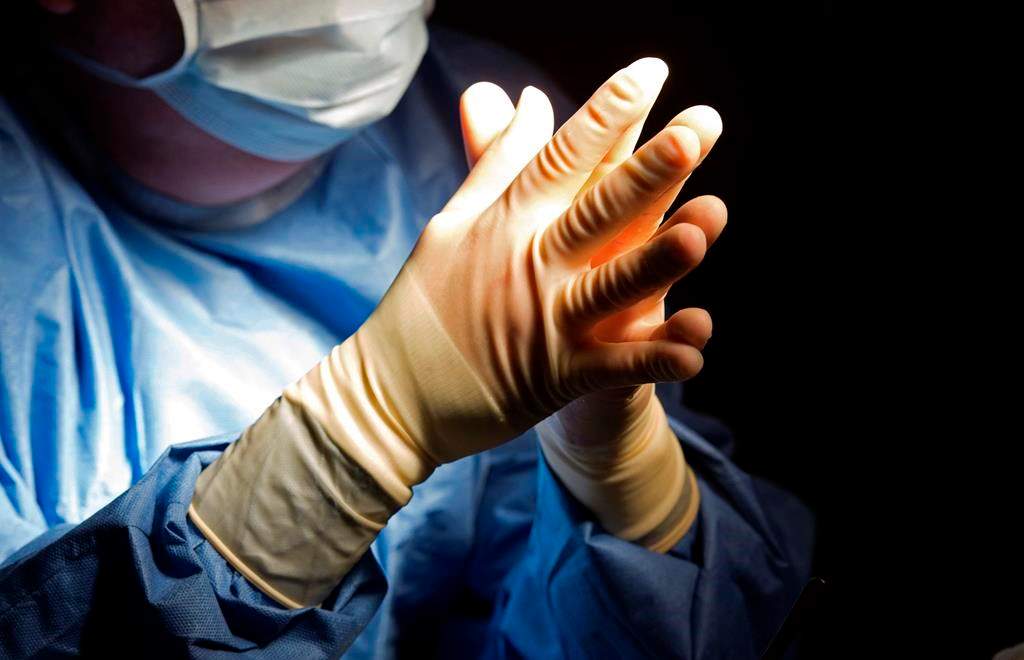 The province plans to create groups of medical specialists who can administer care in Quebec's regions.