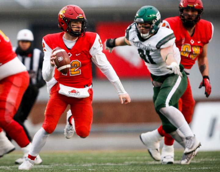 Huskies fall short in Hardy Cup, lose 29-4 to Dinos