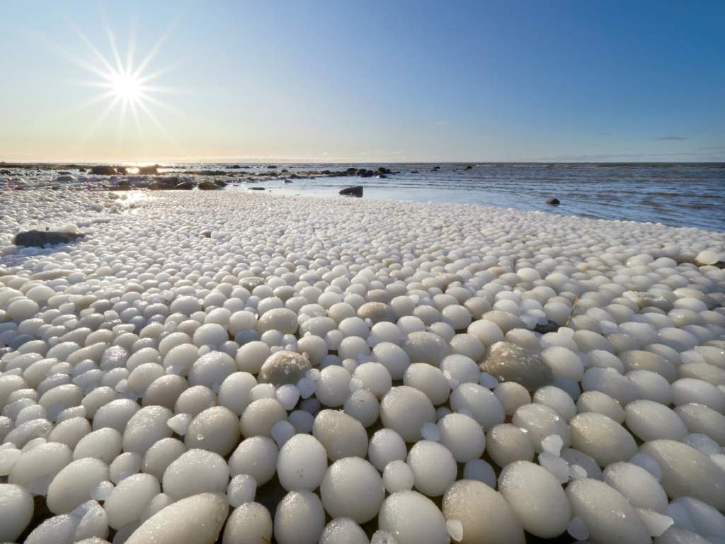 A couple recently stumbled upon the rare occurrence of "ice eggs" while hiking in Finland.