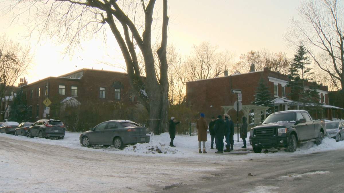 A group of Monkland village residents wants the borough of NDG to reconsider a proposed housing project located at 5867 Ch. de la Côte-St-Antoine.
