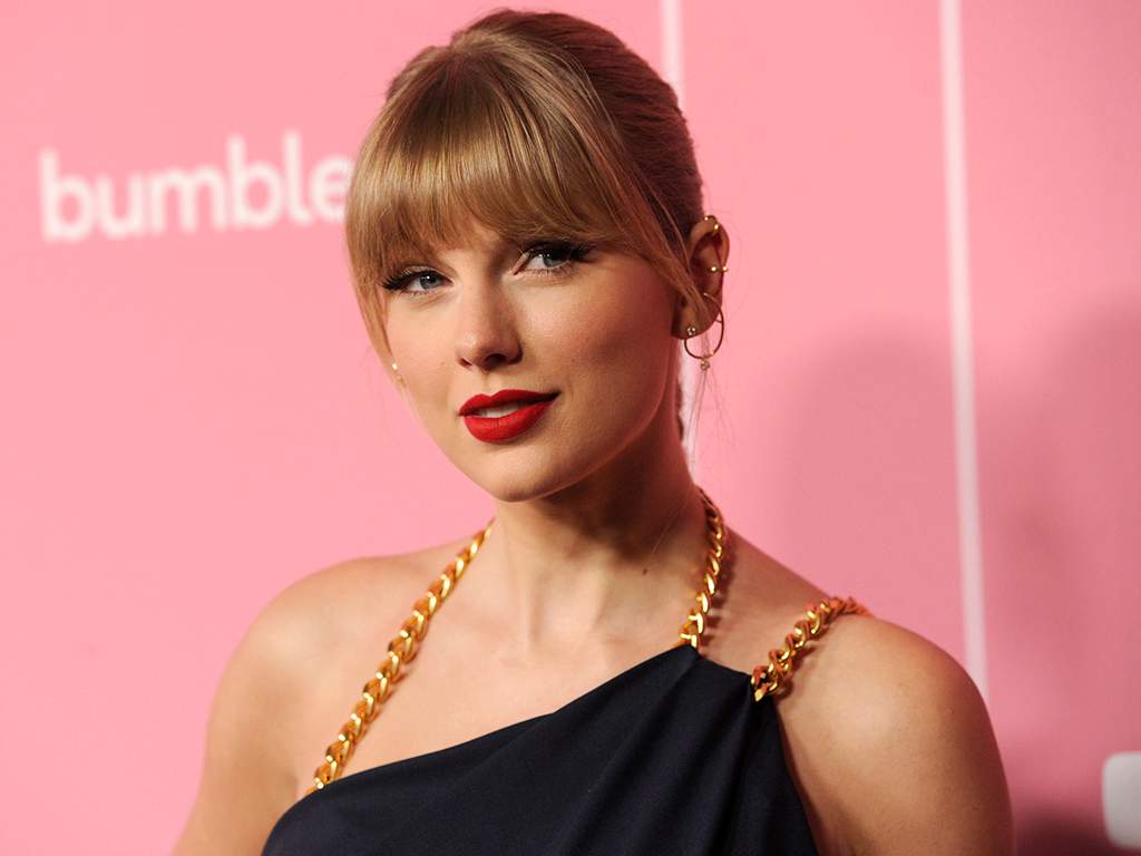 Taylor Swift arrives at Billboard's Women in Music at the Hollywood Palladium on Thursday, Dec. 12, 2019, in Los Angeles, Calif.