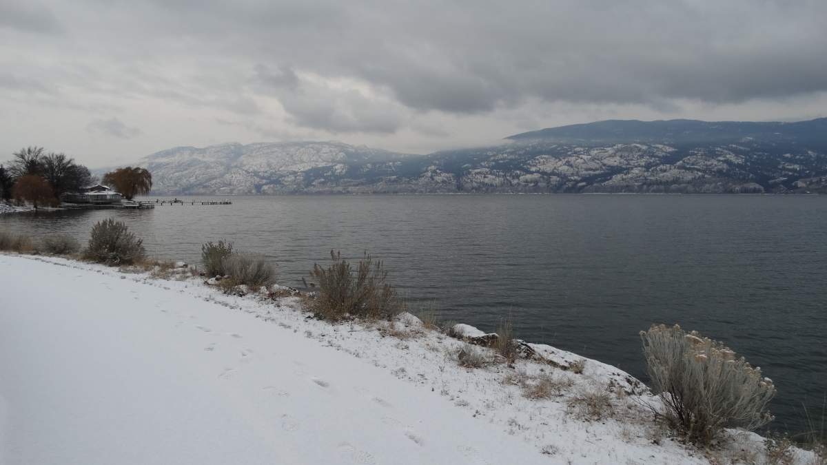 Sunday brought the first snowfall of the season to Penticton. 