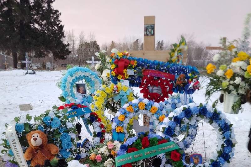 The family of a three-year-old child who was fatally stabbed in October is hoping to raise money for a permanent marker at his grave.