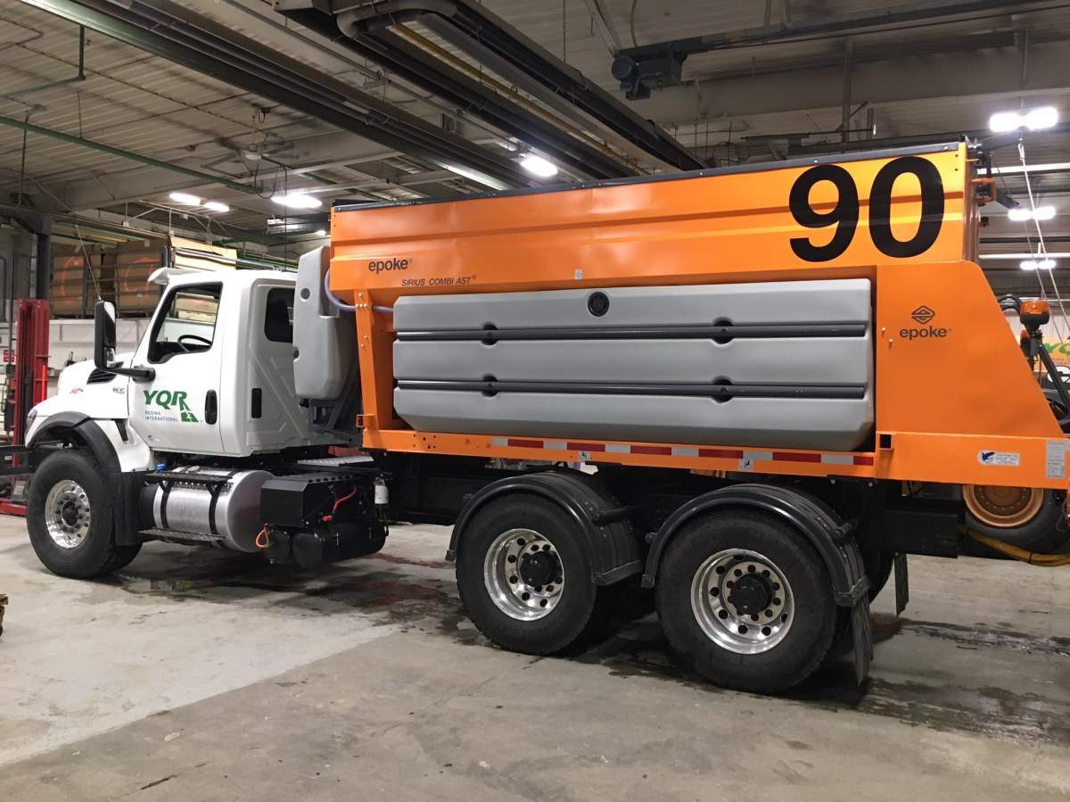 A $400,000 high tech de-icing truck is creating safer runways and reducing flight delays for Regina airport .