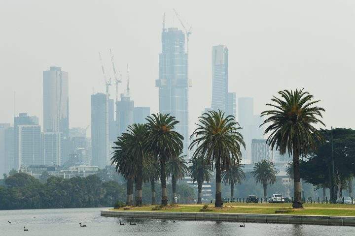 Smoke haze from the East Gippsland bushfires has drifted across Victoria, reaching Melbourne.