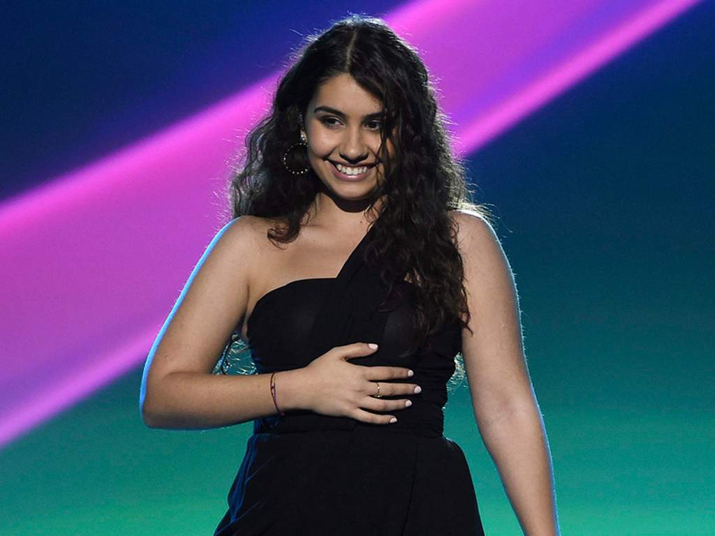 Alessia Cara performs 'Querer Mejor' at the Latin Recording Academy Person of the Year gala honoring Juanes at the MGM Conference Center on Wednesday, Nov. 13, 2019, in Las Vegas, Nev.