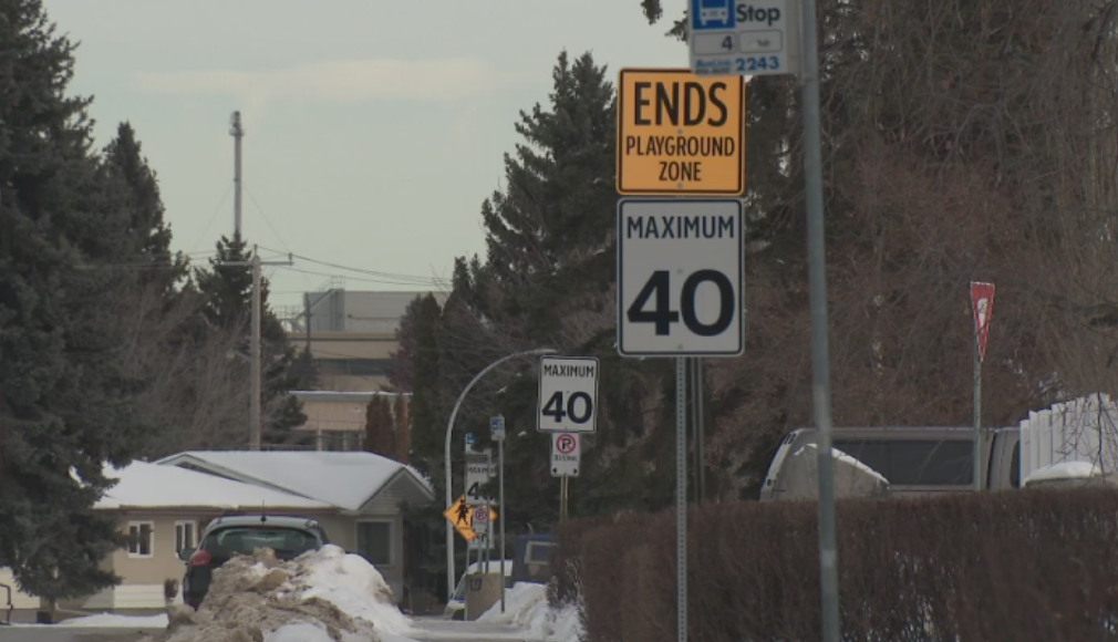 Maximum 40 km/h signs will be the new norm on some Edmonton streets as council considers lowering speed limits. 