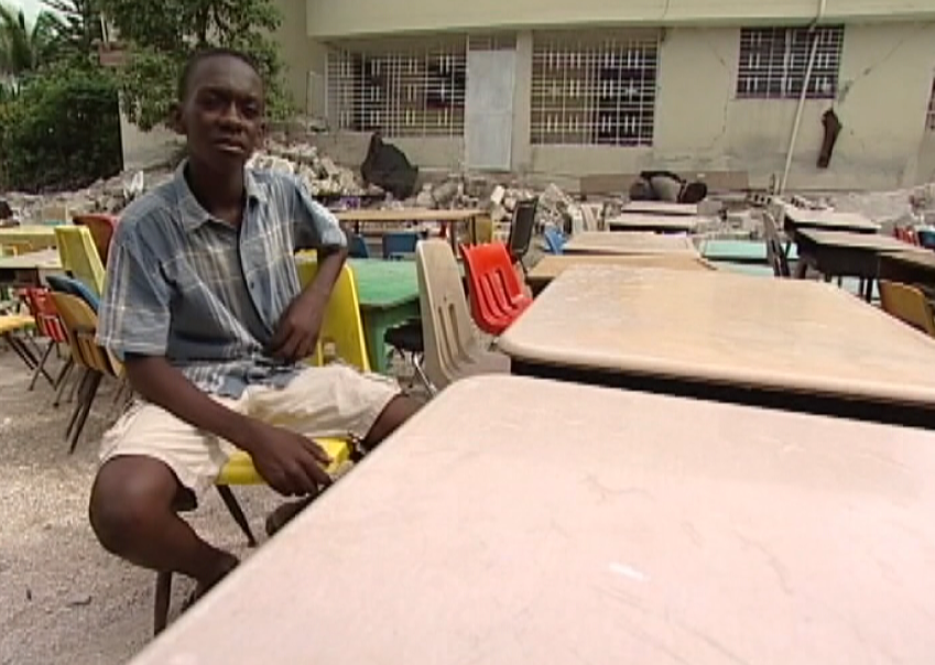 Franciscot Auguste speaks to Global News days after the January 2010 earthquake.