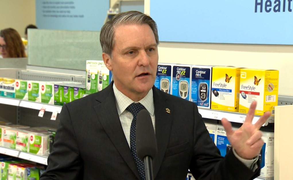 Manitoba Health Minister Cameron Friesen announced the province will partner with Shoppers Drug Mart to provide free counselling and products to people
who want to quit smoking.
