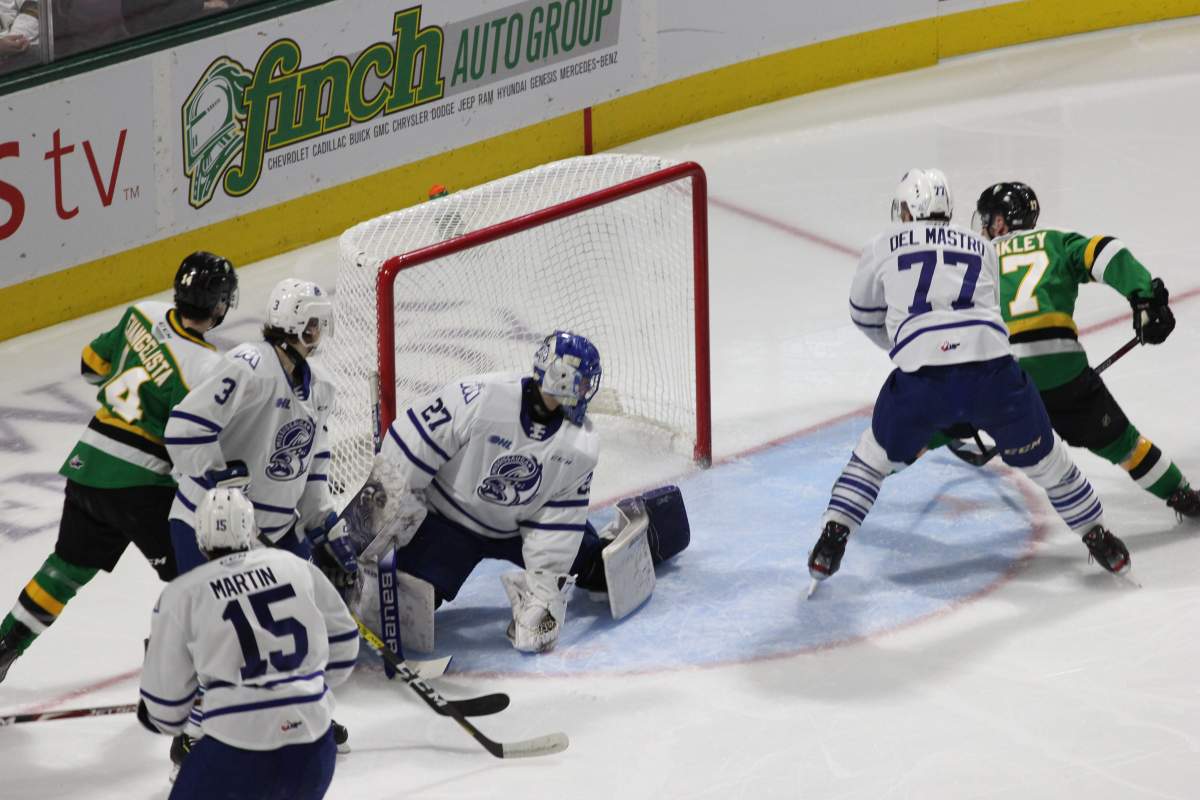 London, Ont. – Nathan Dunkley of the London Knights converts an Avery Winslow feed for one of three London goals in a 3-1 victory over the Mississauga Steelheads on January 4, 2020.