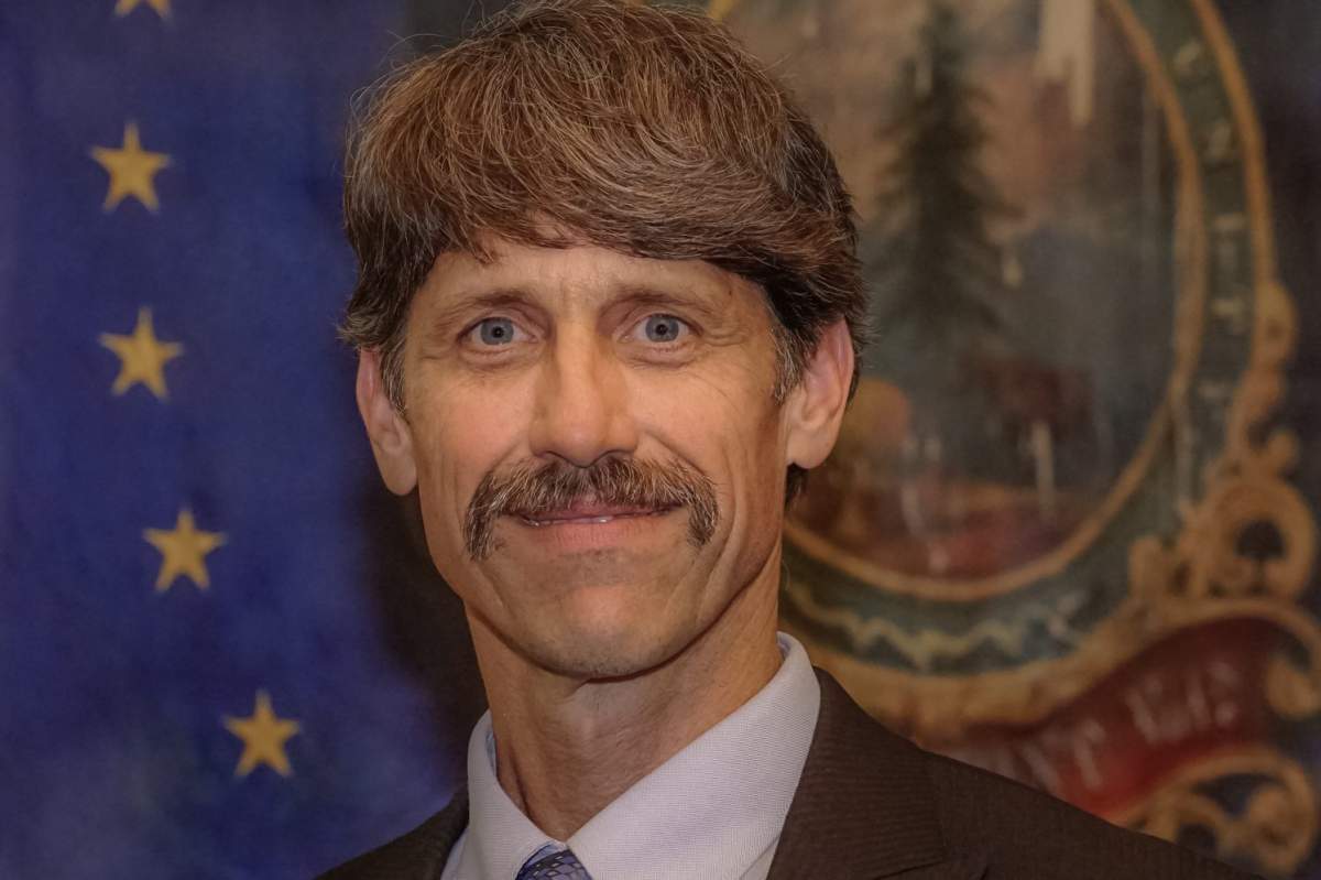Democratic Vermont state Sen. John Rodgers wants to ban cellphones for anyone under 21.