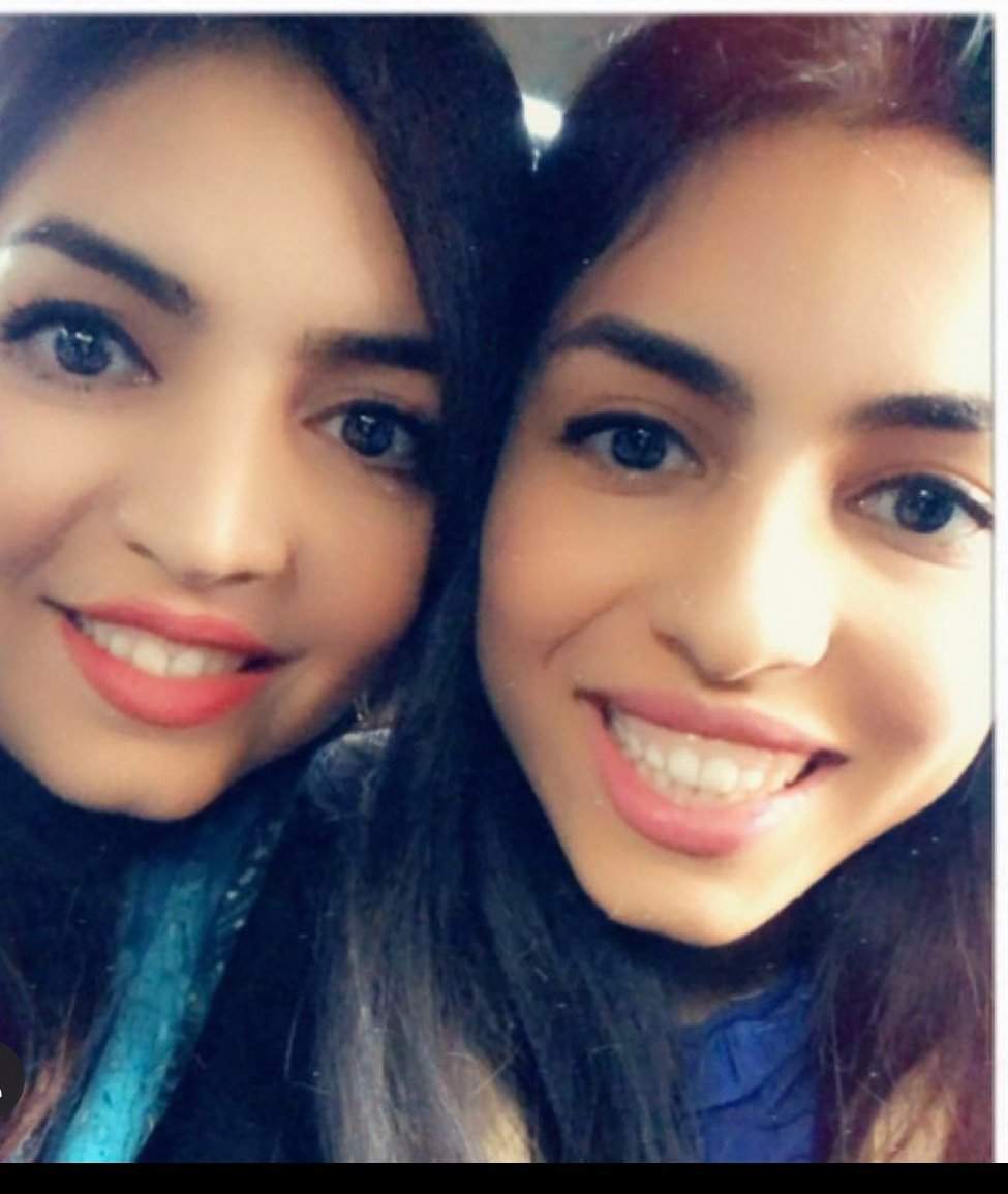 Mandieh Ghavi (Left) and Masoumeh Ghavi (Right).