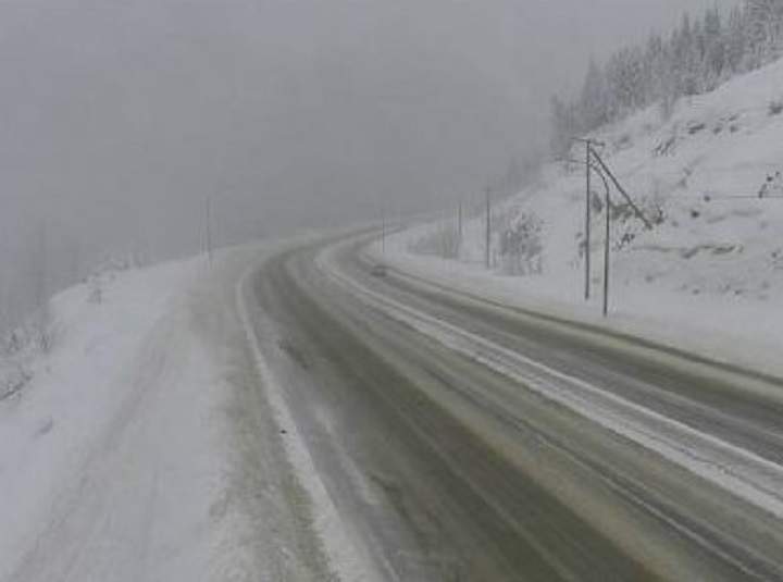 The summit of the Coquihalla Highway on Friday morning. Environment Canada says an approaching low-pressure system will result in significant snowfall for the Coquihalla Highway and Highway 3.