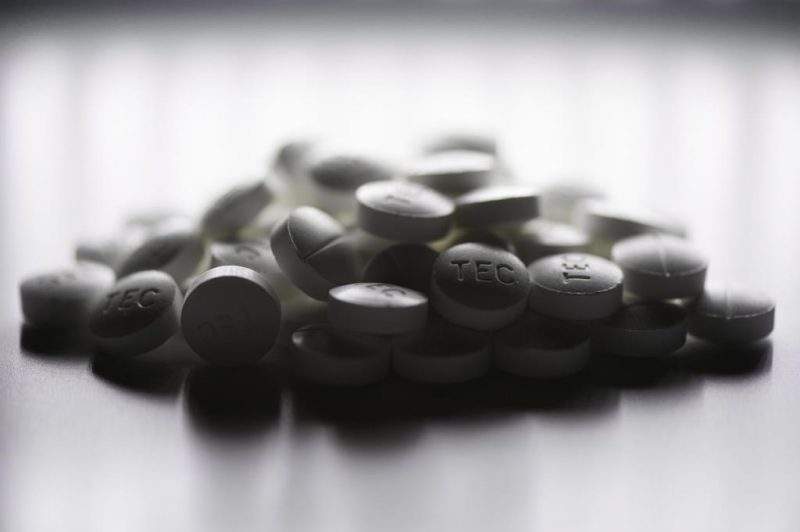 Prescription pills containing oxycodone and acetaminophen are shown on June 20, 2012.