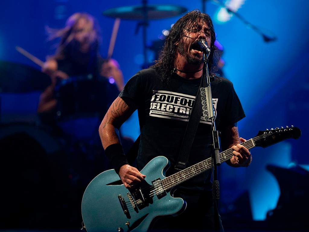 (L-R) Taylor Hawkins and Dave Grohl of Foo Fighters perform onstage during Rock in Rio festival at the Olympic Park, Rio de Janeiro, Brazil, on Sept. 28, 2019.