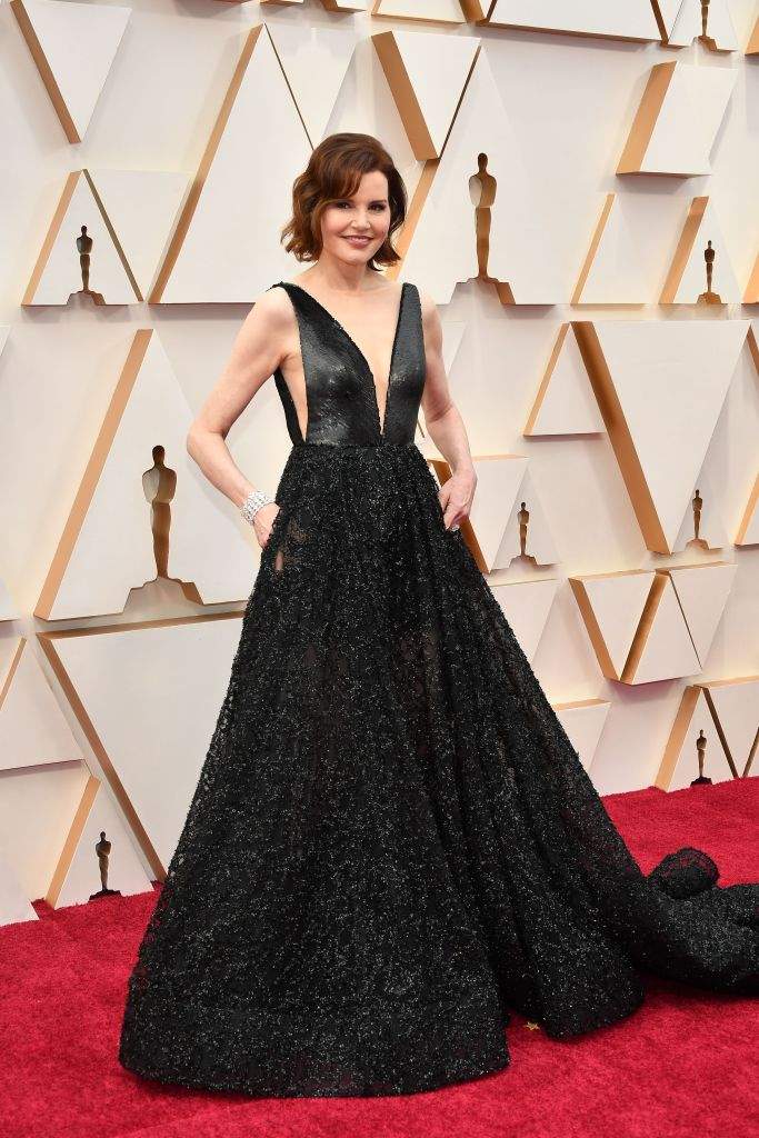 Oscars 2020: Best and worst-dressed celebrities on the red carpet - image
