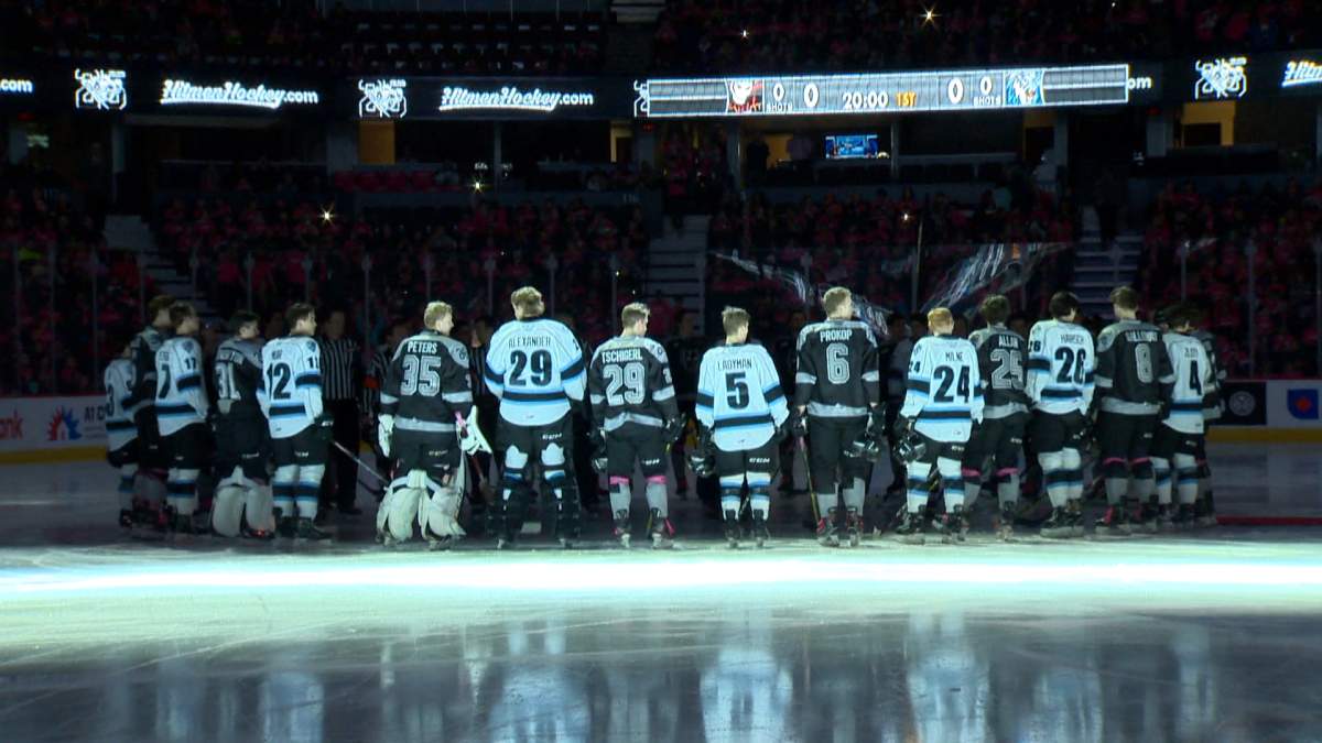 The Calgary Hitmen and Winnipeg Ice stand together to #EndBullying prior to Thursday's WHL game.