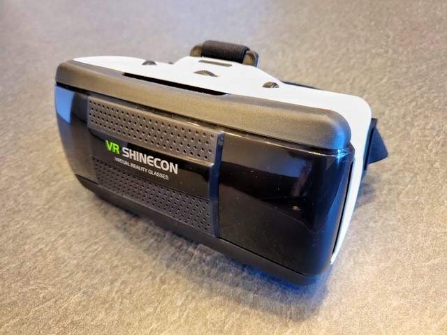 Trinity Western University is offering VR headsets to prospective students who want to tour the campus amid the coronavirus outbreak. 