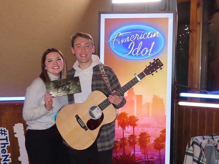 Lauren Spencer Smith poses with friend and contestant Lane Rose after receiving her golden ticket.
