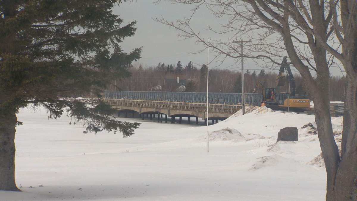 The modular bridge construction is progressing as a replacement for the Kouchibouguac River Bridge.