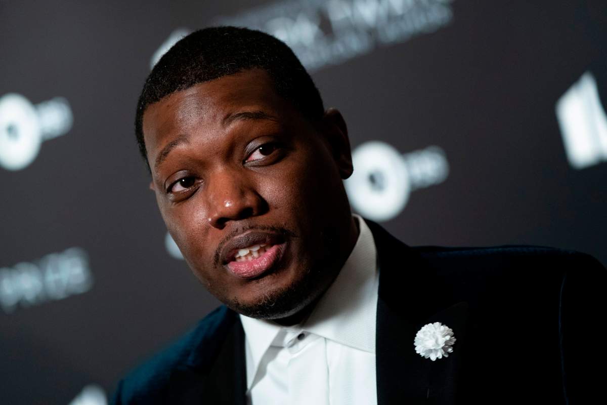 U.S. comedian Michael Che arrives at the Kennedy Center for the Mark Twain Prize for American Humor on Oct. 27, 2019 in Washington, D.C.