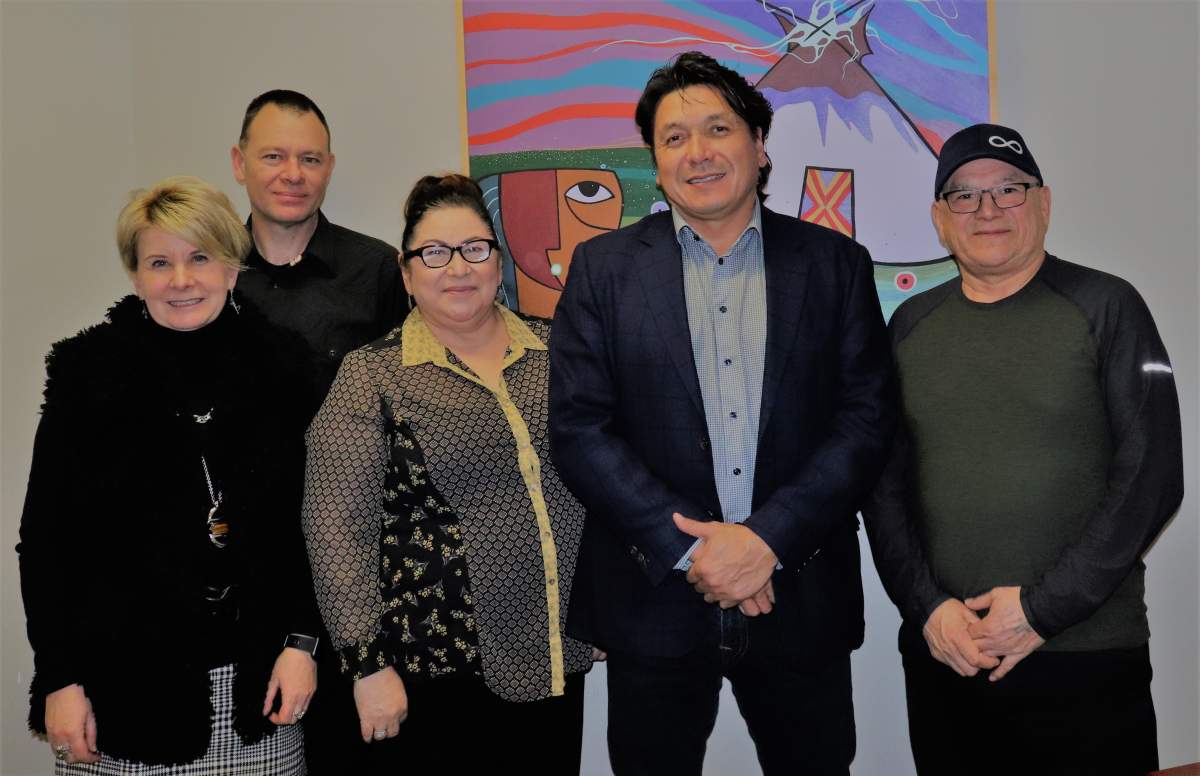 USask researchers Dr. Caroline Tait and Simon Lambert with NEIHR partners Métis Nation-Saskatchewan Health Minister Marg Friesen, Whitecap Dakota First Nation Chief Darcy Bear, and MN-S President Glen McCallum.