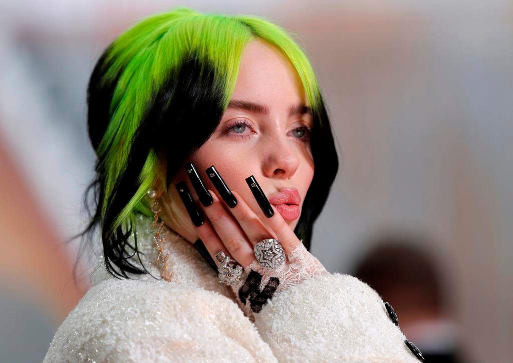 Singer Billie Eilish arrives at the Oscars in Los Angeles on Feb. 9, 2020.