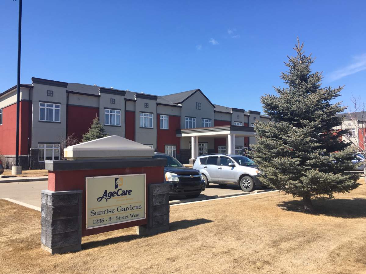 Staff member tests positive for COVID-19 at assisted living facility in Brooks