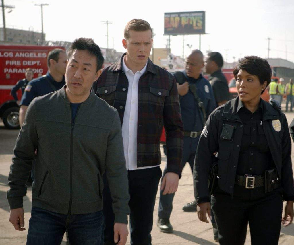 Episode “The Taking of Dispatch 9-1-1.” (Global TV).