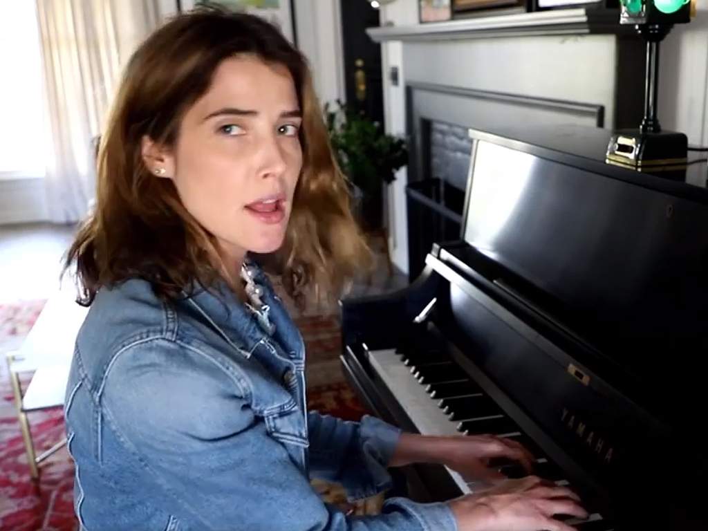 Cobie Smulders of ‘How I Met Your Mother’ performing an updated version of the series’ ‘Let’s Gp to the Mall’ song during the COVID-19 pandemic. The star, who played the character Robin Scherbatsky instead performs ‘Let’s All Stay at Home.’ May 7, 2020.