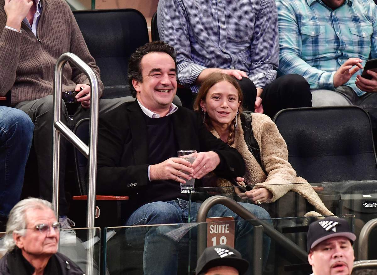 Olivier Sarkozy and Mary-Kate Olsen attend a New York Knicks vs. Brooklyn Nets game at Madison Square Garden on Nov. 9, 2016 in New York City.