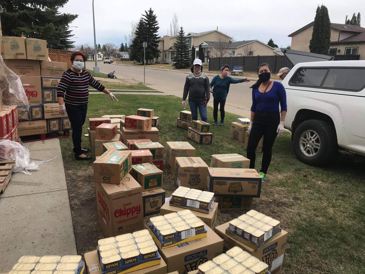 Members of Edmonton's Filipino community are preparing to deliver groceries down to High River and Okotoks. 