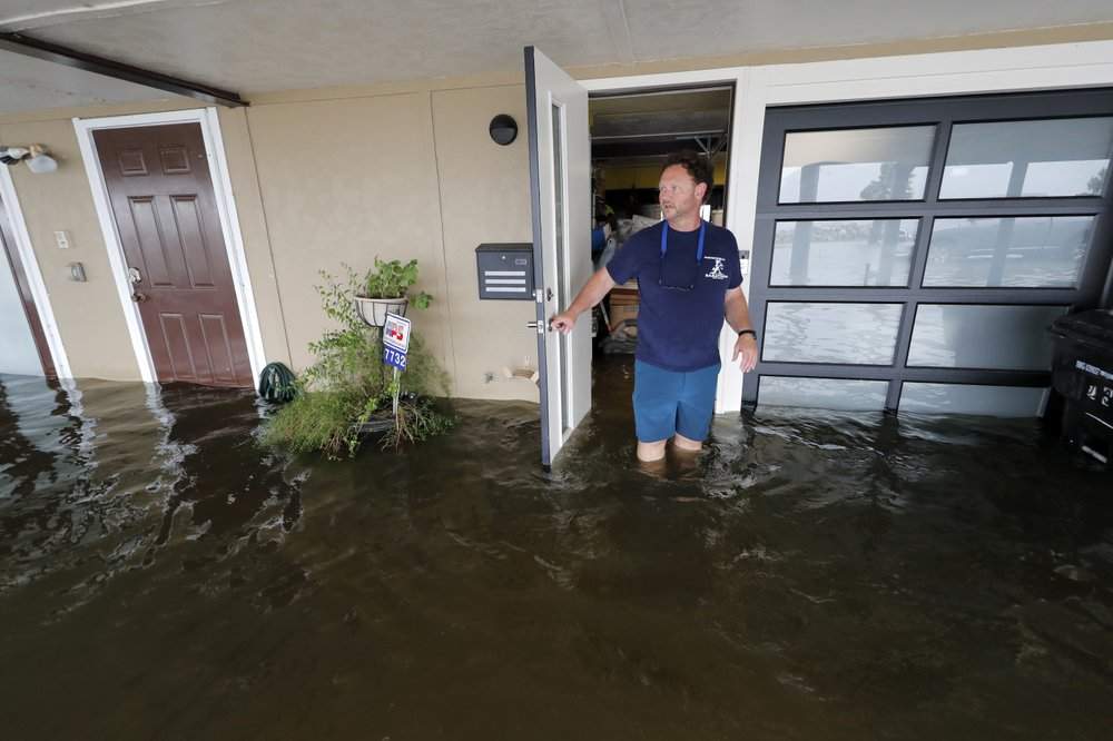 Cristobal to renew strength after merging with another storm system, forecasters say - image