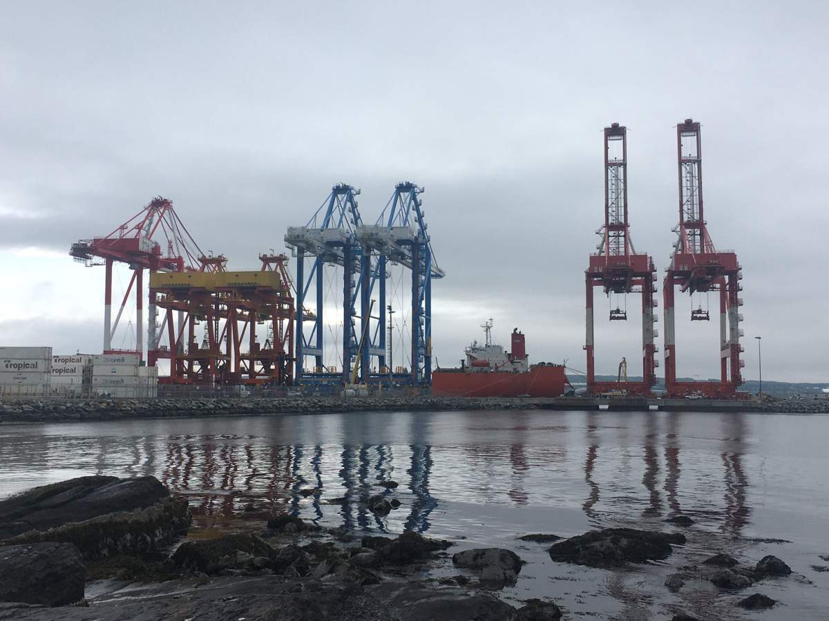 The Zhen Hua 29 arrives in Halifax, N.S., on June 29, 2020, to deliver a new Super Post Panamax crane for PSA Halifax. 