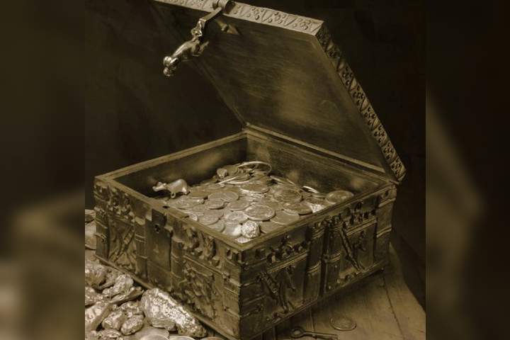 Forrest Fenn’s treasure chest is shown in this 2010 photo.