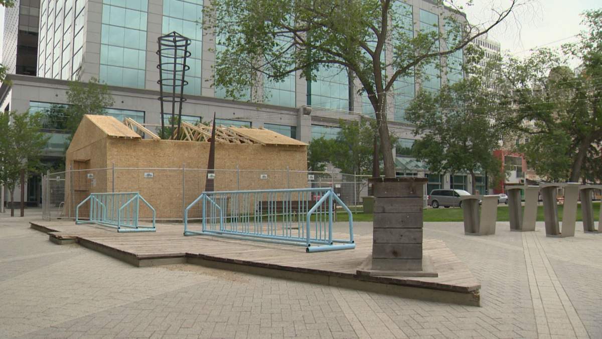 The glockenspiel has returned to the northeast corner of City Square Plaza in Regina after it was removed about 10 years ago.