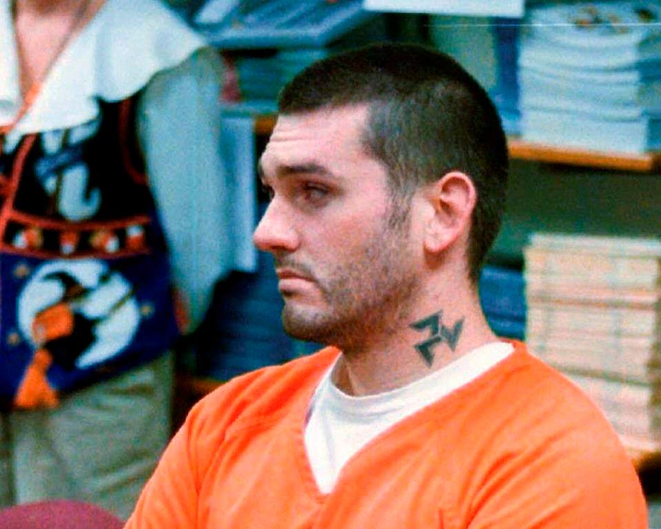 FILE – In this Oct. 31 1997, file photo, Daniel Lewis Lee waits for his arraignment hearing for murder in the Pope County Detention Center in Russellville, Ark.
