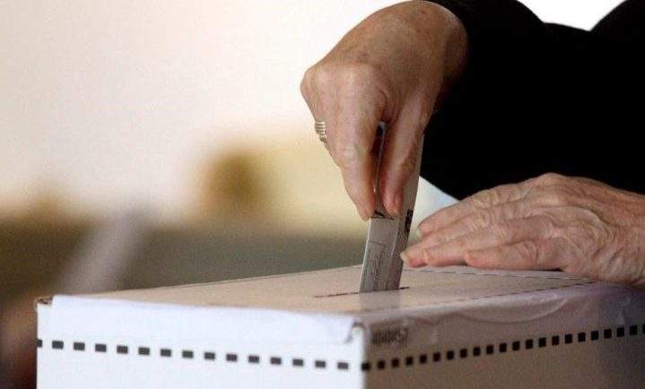 Elections Saskatchewan ‘strongly encourages’ but will not require masks at the polls - image