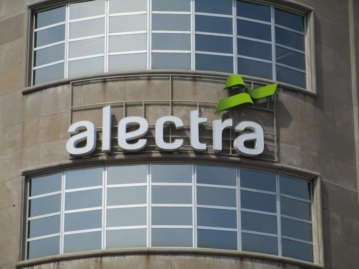 Alectra says it's investigating power outages on Hamilton's Mountain and Stoney Creek.