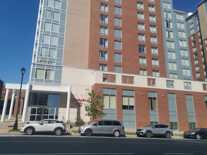 Police say they were dispatched at 12:40 a.m. on Sunday to the Hampton Inn Suites hotel in Halifax, for a robbery in progress. 