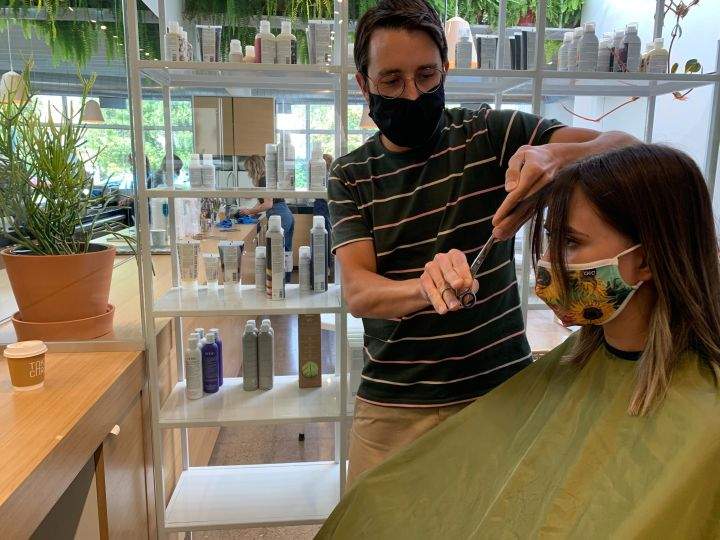 Hairdresser Craig Boa wasn’t expecting to set foot inside the Edmonton NHL bubble — let alone set up shop.