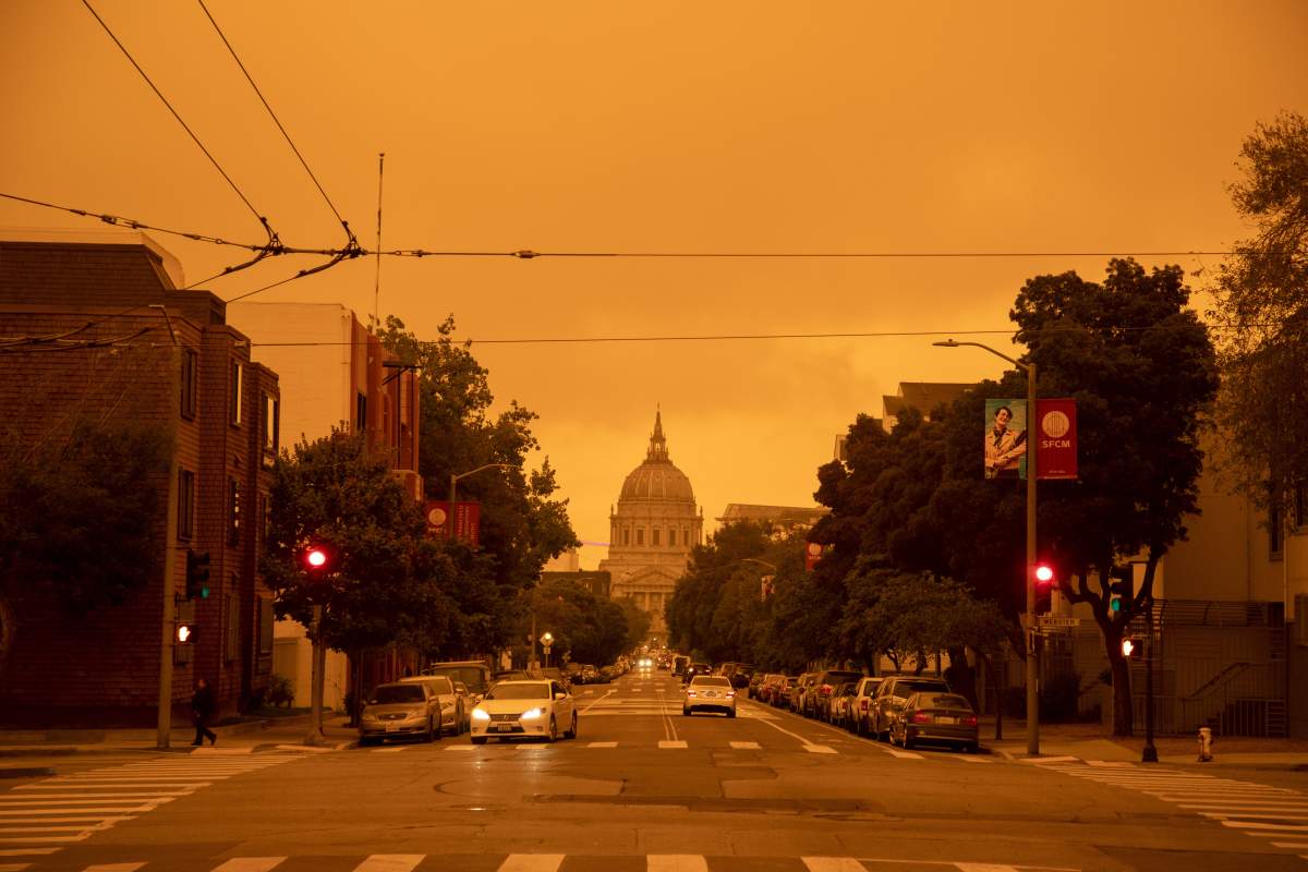 Photos show eerie orange sky over California’s Bay Area as devastating wildfires rage - image