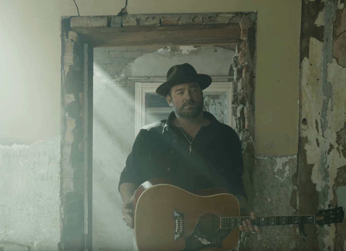 Lee Brice.