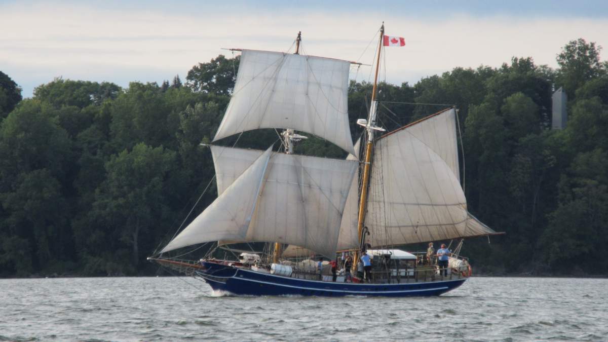 TS Playfair sailing on Hamilton Harbour.