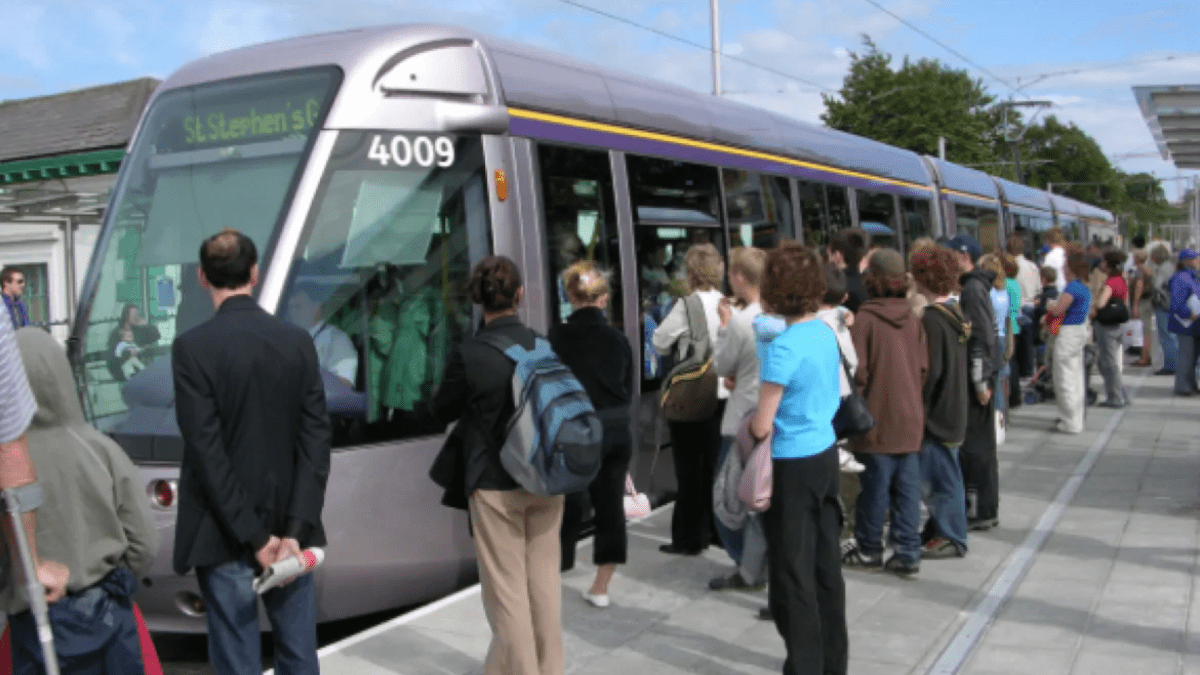An artists rendering of Hamilton's LRT project.  The federal and provincial governments have offered $3.4 billion to build the 14 kilometre line.