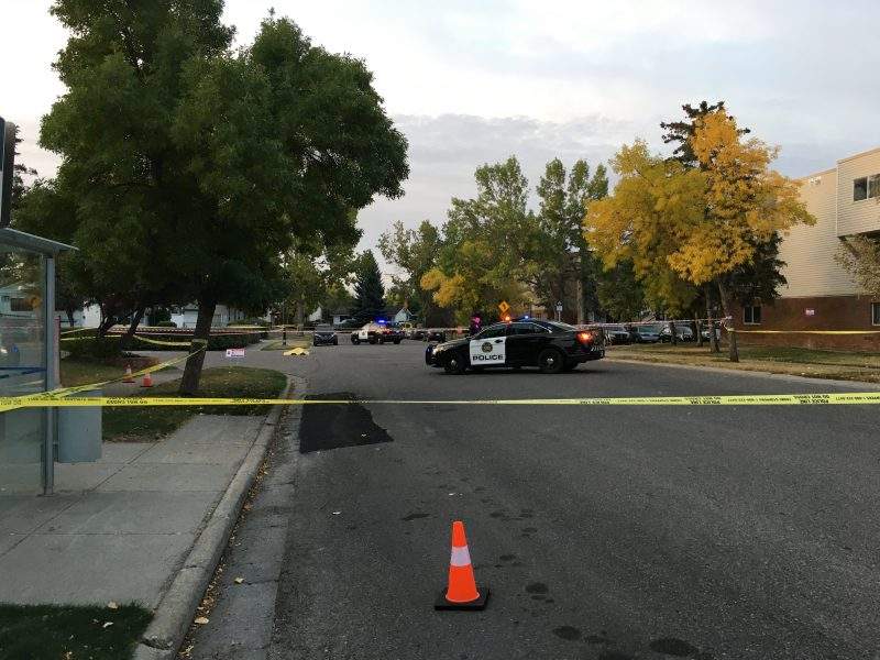 Calgary police investigate a fatal stabbing in the 100 block of Lynnview Road Southeast on Tuesday, Sept. 22, 2020.