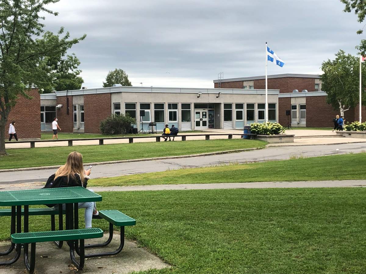École secondaire de la Cité-des-Jeunes is home to more than 3,000 students.