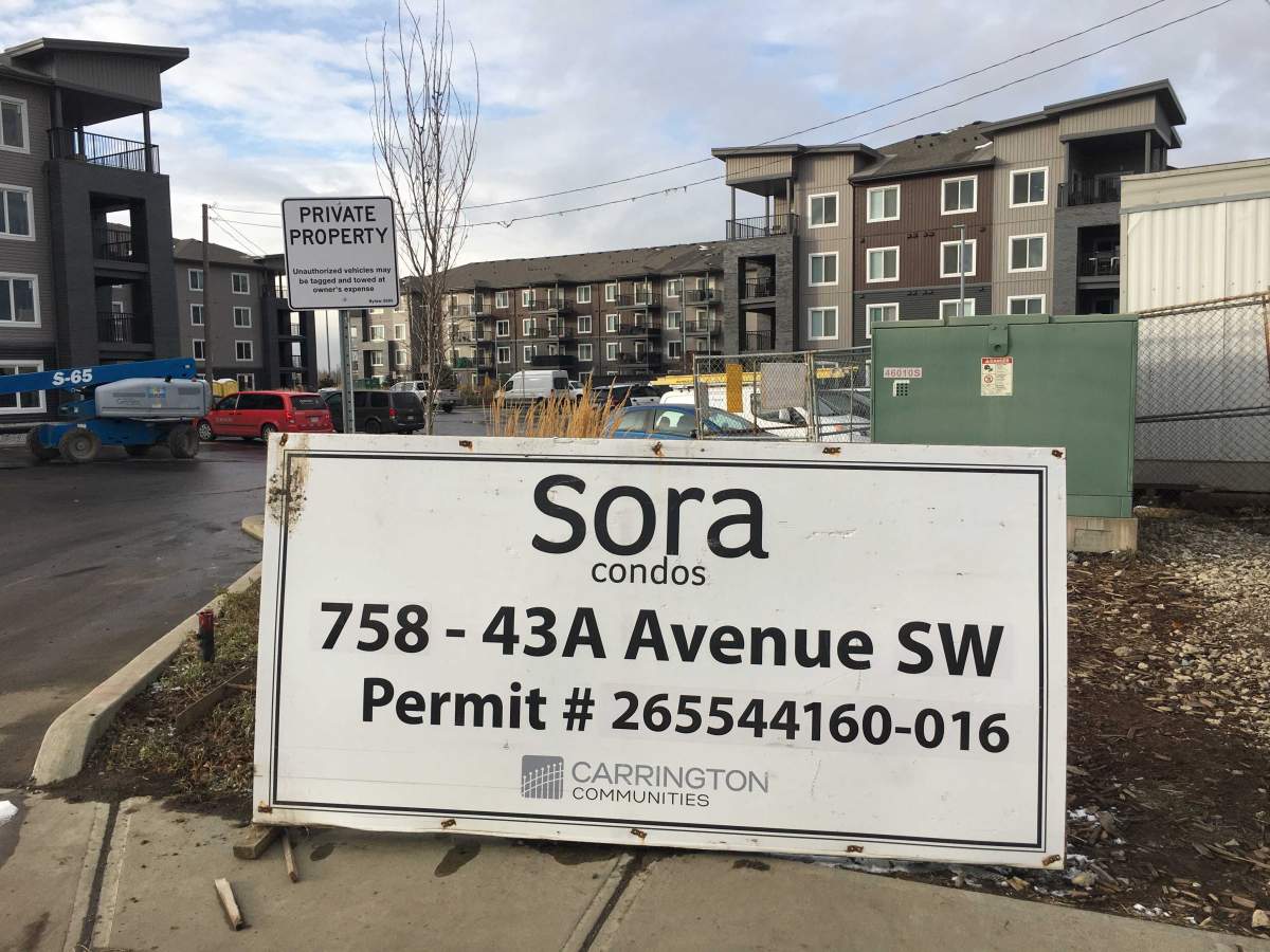 Edmonton police investigating a shooting in an apartment building parking lot near 43a Avenue and Maple Way in southeast Edmonton on Tuesday, October 20, 2020.