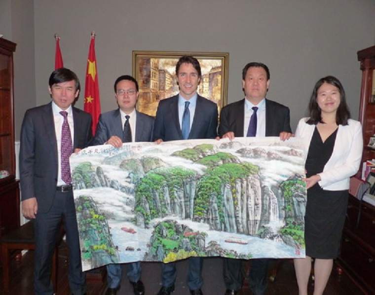 Wei Wei, left, pictured in a 2016 photo from the China Cultural Industry Association