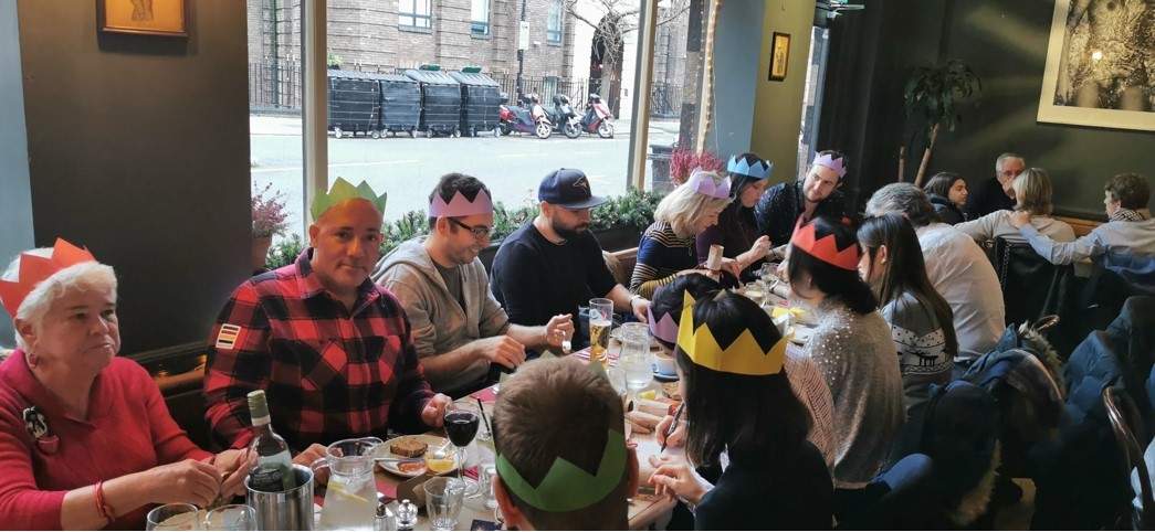 Dave Mathews (second from left) organizes various meetup events for Canadians who live in London. For Christmas 2020, get-togethers will be confined to Zoom.